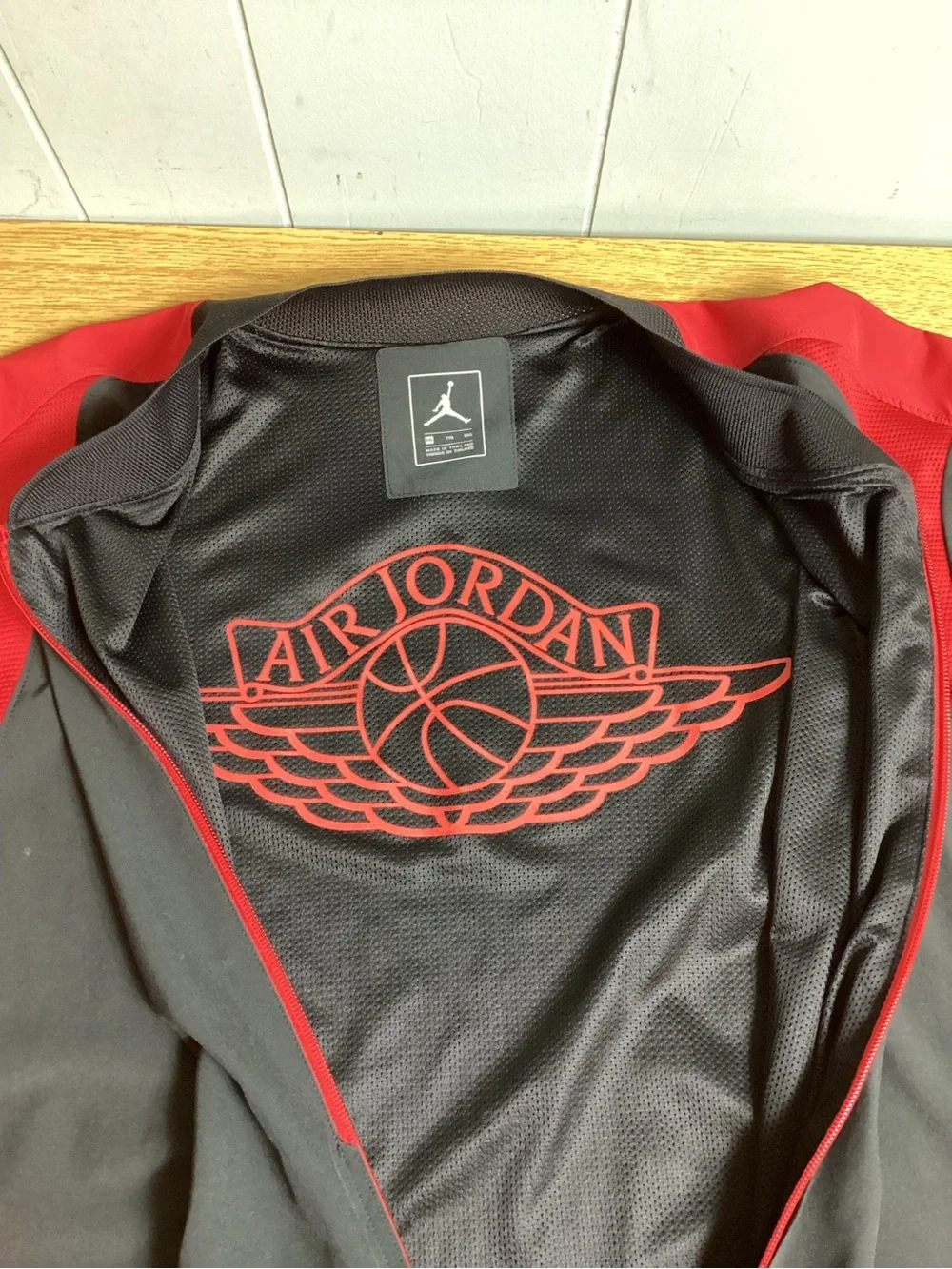 Nike Jordan Ultimate Flight Basketball Jacket- Black/ Red; Size: 2XL